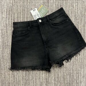 *New* H&M Black Frayed Jean shorts